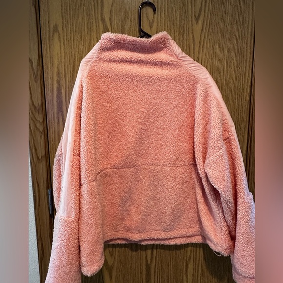 Adidas women’s high neck pullover! - Picture 2 of 6